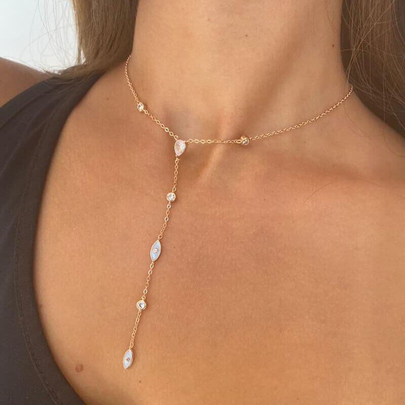 שרשרת לין שרשרת נופלת מרוזגולד משולבות זרקונים ועיניים